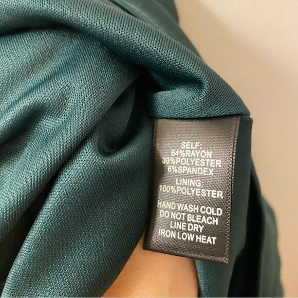 Lulu's Hello World Dress Kelly emerald Green Midi romantic Sleeveless V-Neck M - Picture 5 of 10